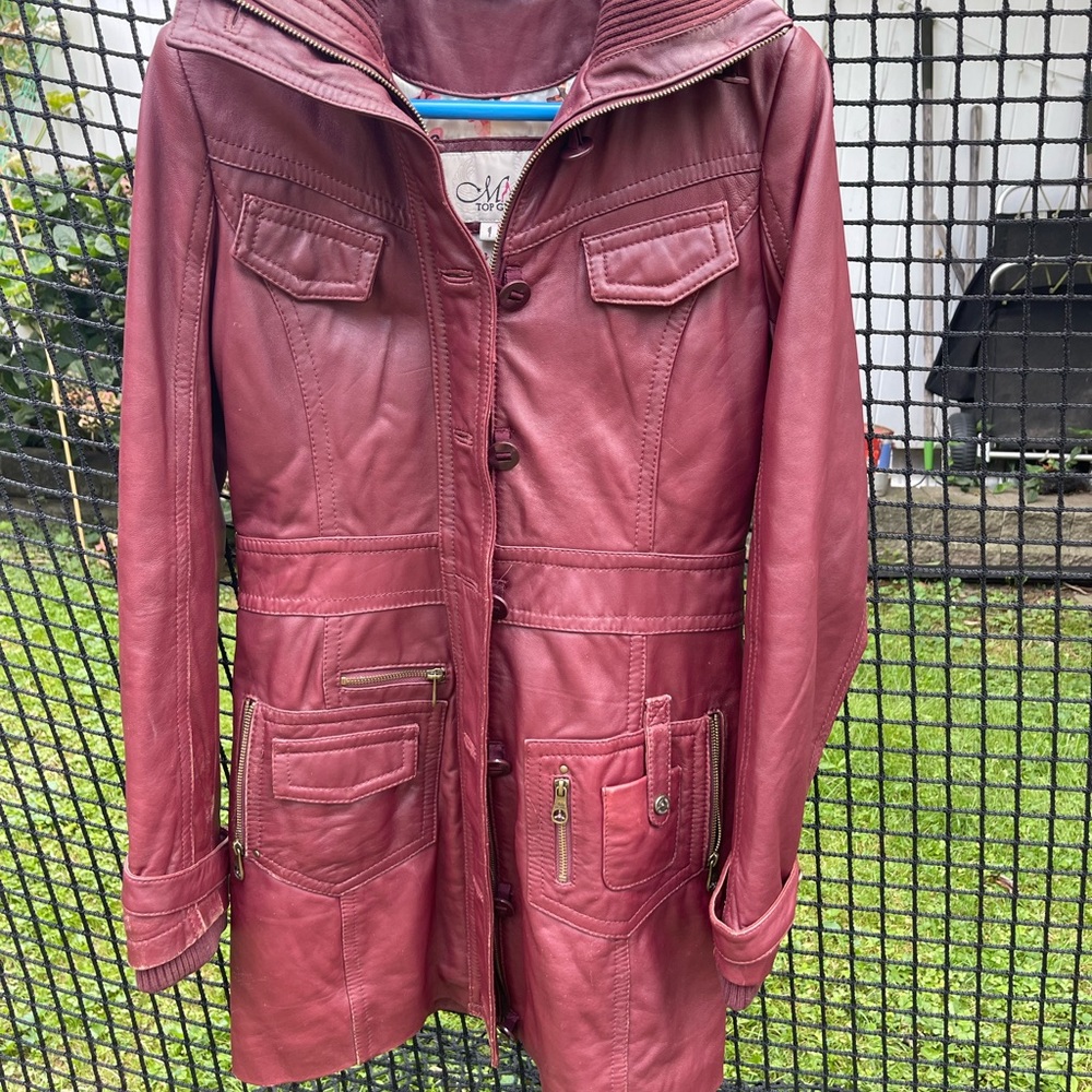 Miss Top Gun Vintage Leather Peacoat- size medium, runs small. great condition